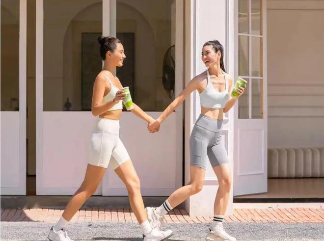 九游体育：这一届超模、健身博主、瑜伽教练……正在“整顿”茶饮！(图10)