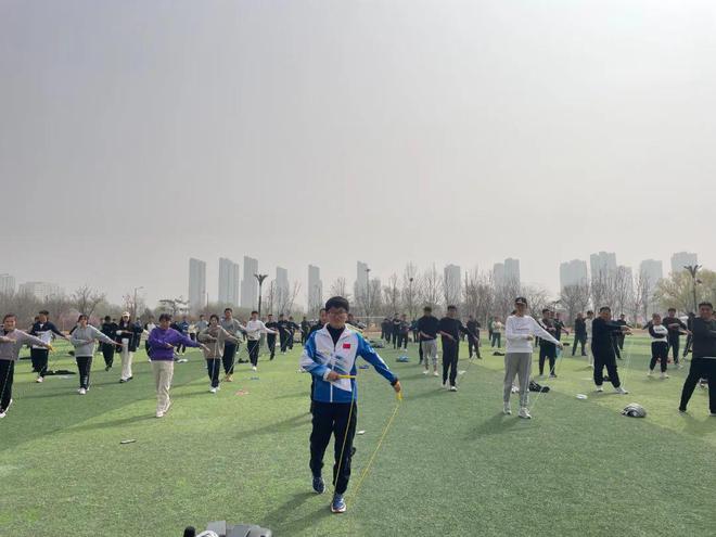 九游体育网站：齐河县教体局举办2024年全县教体系统“跳绳+花样跳绳”教练员培训班(图1)