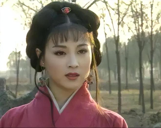 刚生女儿就被离婚独自养娃25年的演员赵明明风光背后全是泪水(图10)