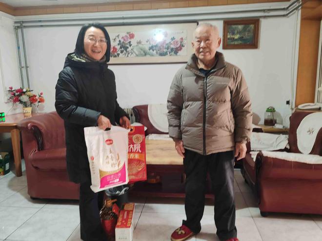 九游体育：辛家庄社区举办“饺香情浓冬至送暖”新时代文明实践活动(图7)