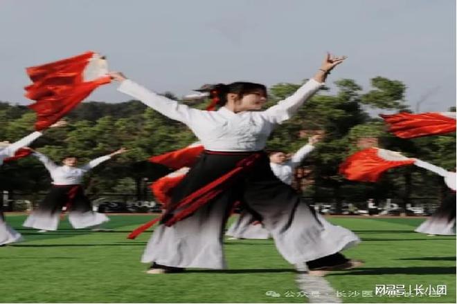 快来看！长医运动会开幕式上闪亮的你！(图4)