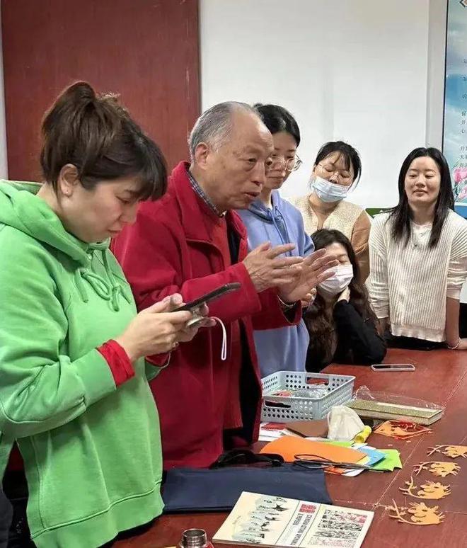 九游体育网站：春季班预计开设119门课程新增5个教学点！长宁市民艺术夜校报名即将开启→(图3)