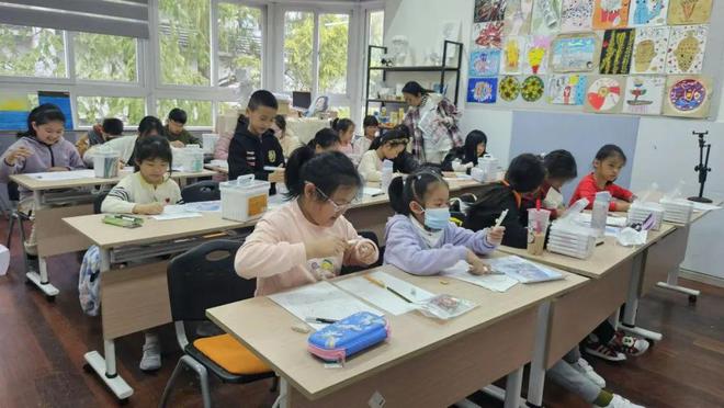 九游体育网站：春季班预计开设119门课程新增5个教学点！长宁市民艺术夜校报名即将开启→(图4)