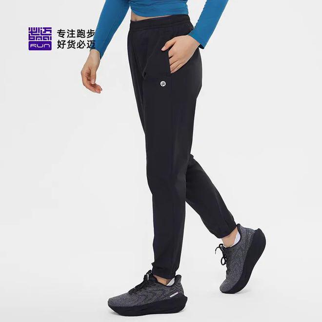 九游体育：【跑步神器】冰薄凉感速干裤越动越清爽！春季健身必备(图5)