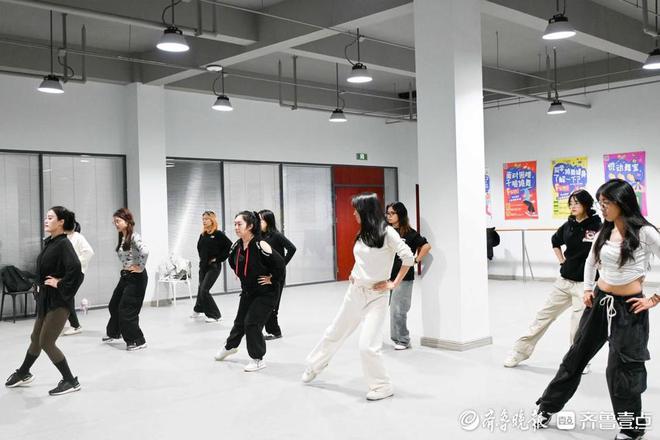 上轻食开减脂课开展减重比赛高校掀起“健康风暴”(图2)