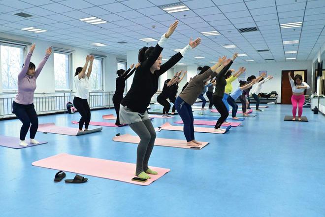 石嘴山市1400余名职工乐享“工惠乐学”公益培训(图1)