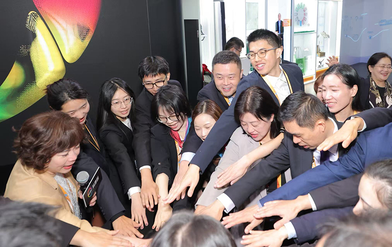 项青：左手温暖右手力量破解科思创的“幸福密码”(图5)