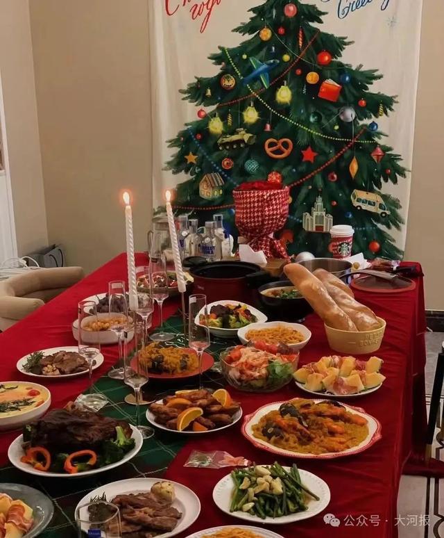 九游体育网站：女子穿瑜伽裤上门做饭月入2万元称：不是为流量健身服是日常穿搭(图6)