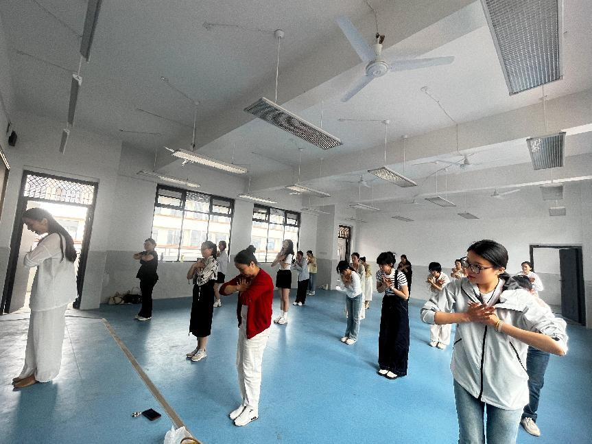 永丰县城西小学：多彩社团助力教师成长(图3)