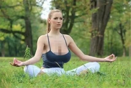 简单瑜伽伸展每日锻炼10分钟舒筋活络排毒养颜！(图2)