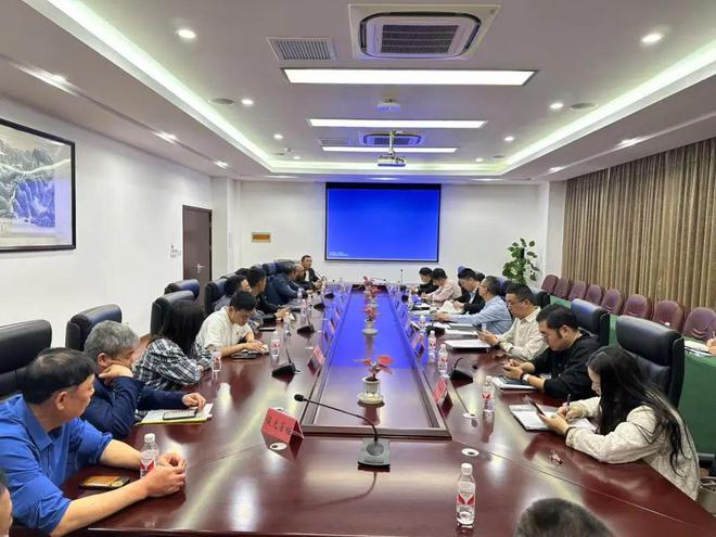 防汛备汛工作奉贤区召开黄浦江防汛墙经营性岸段单位防洪能力提升工作推进会(图1)