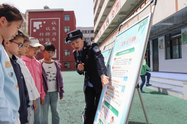 合肥市蚌埠路第二小学开展全民国家安全教育日主题活动(图2)