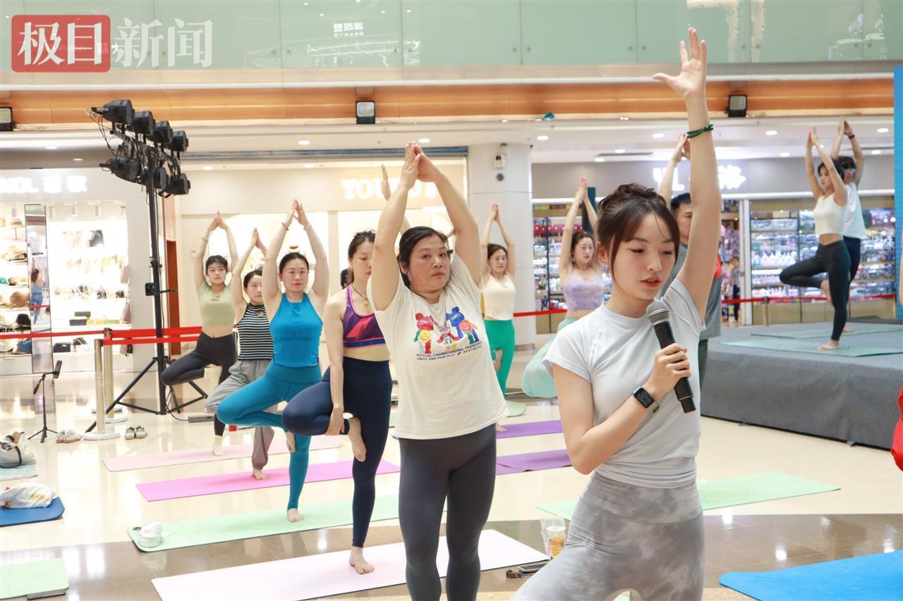 上了6年职教已有5年“工龄”武汉瑜伽女孩的“双轨”成长路(图1)