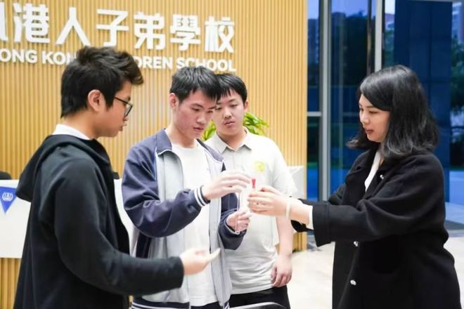 九游体育：鲸帆港人子弟学校李莉：以DSE为舟载港籍学子驶向融合教育彼岸(图5)