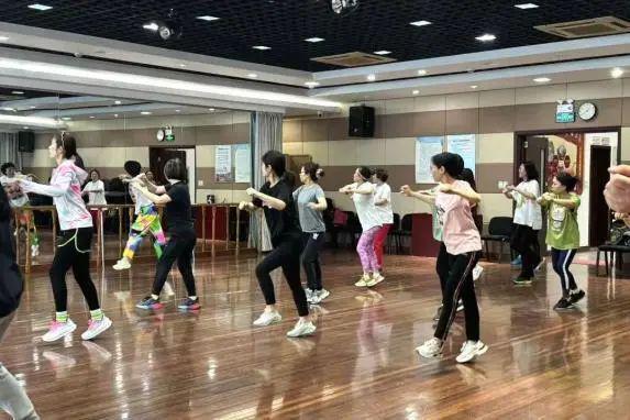 手慢无！杨浦区暑期健身夜校开抢→(图3)
