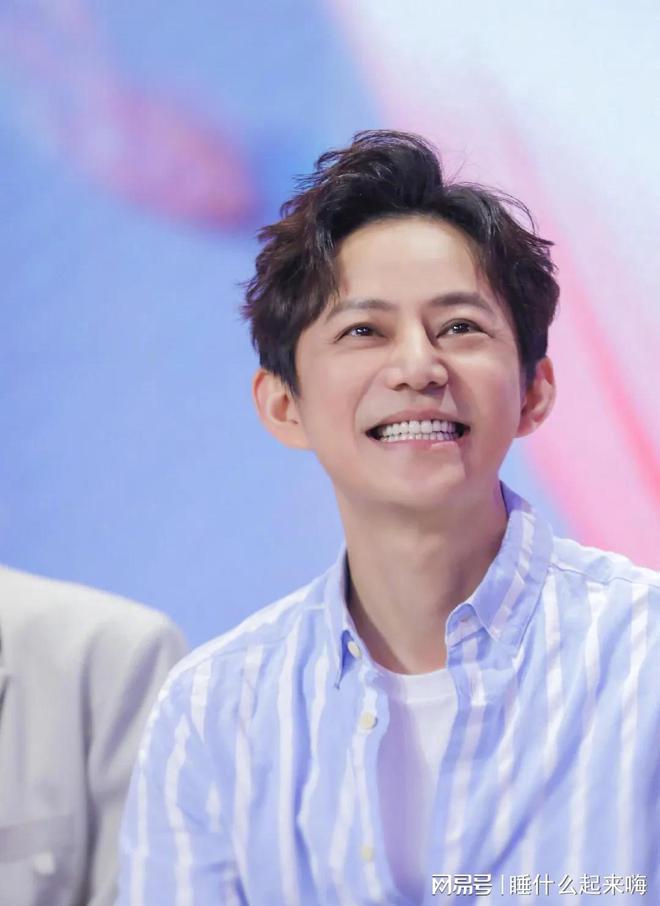 娱乐圈那些高学历明星李健撒贝宁保送清北张凌赫理科学霸(图5)