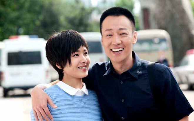 出道20年不温不火45岁看着像25如今再次搭档辛柏青终于火了(图2)