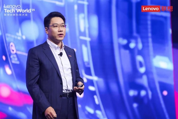 2025联想TechWorld：混合式人工智能优势集全面技术创新智能体新纪元到来(图5)