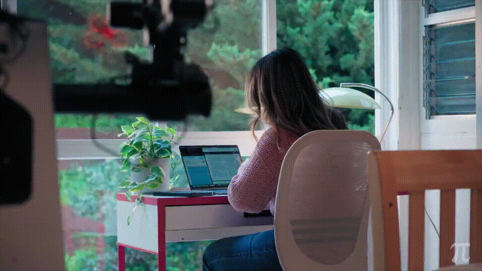 九游体育：具身智能猛将再狂揽近6亿融资！机器人Moz1卷入办公室全力冲刺万亿赛道(图3)