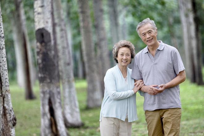 茶与咖啡哪个更健康？饮品选择的营养比较(图2)