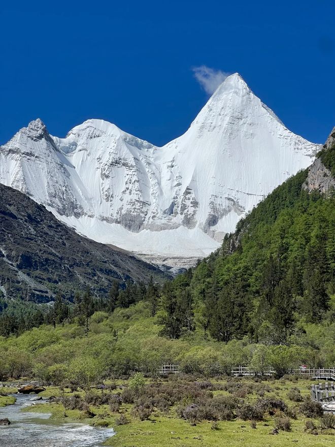 2025四川成都正规旅行社榜：这10家靠谱旅行社闭眼冲！(图2)