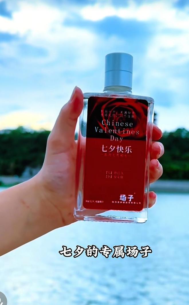 闺蜜变三姐手握三家瑜伽店嘲笑原配如今下场太惨人性被低估(图3)