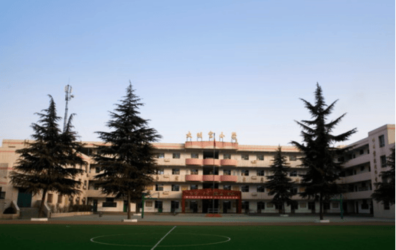 九游体育网站：商铺在售)中南君启第四期公寓现房低总价特价房小区配套(图7)