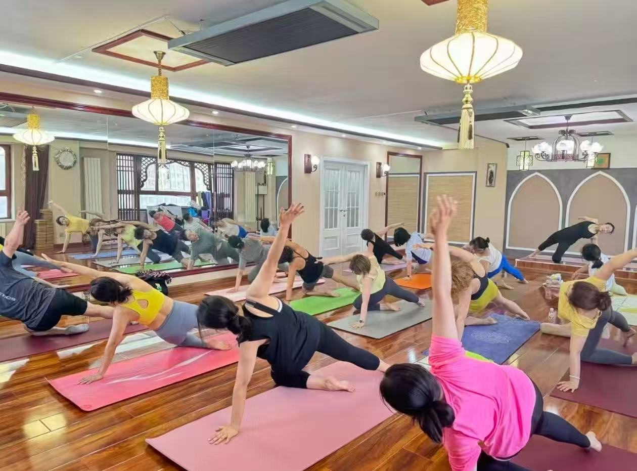 九游体育网站：哈尔滨“她经济”持续升温带动消费(图4)