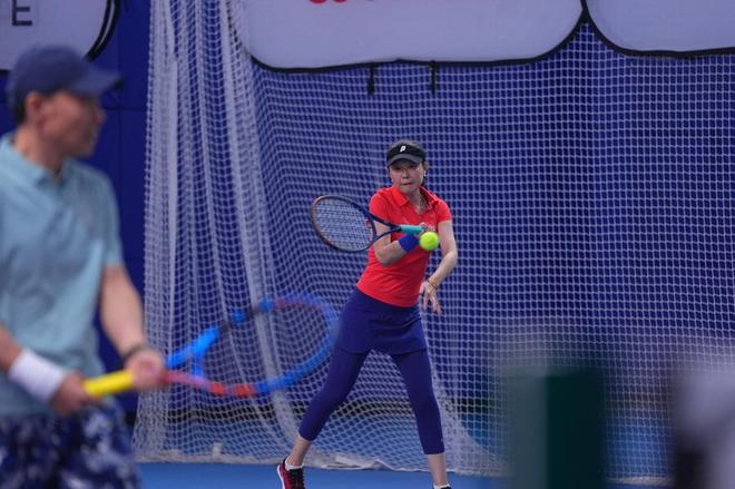 老厂房变身运动乐园市民畅享网球新地标(图2)