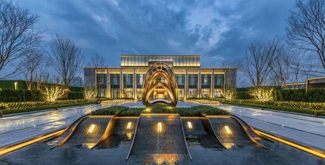 九游体育网站：华实长沙领峯！精装现房清盘特惠！好楼层先到先得！(图3)