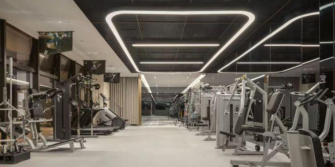 九游体育网站：华实长沙领峯！精装现房清盘特惠！好楼层先到先得！(图5)