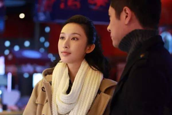 被骂最丑校花撞脸吴佩慈被男友劈腿的她如今变身蔬菜美少女!(图7)