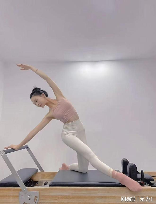 从瑜伽爱好者到专业教练:我在阳泉禅韵的蜕变之旅(图3)