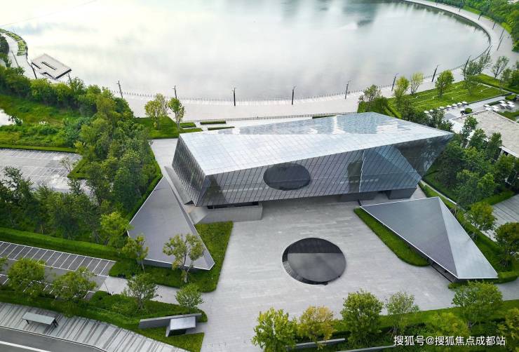 成都【蔚蓝湖滨城3号】售楼中心电线日认证)-楼盘详情与最新优惠获取4月最新售价、户型图线上售楼处、查看优惠政策。(图8)