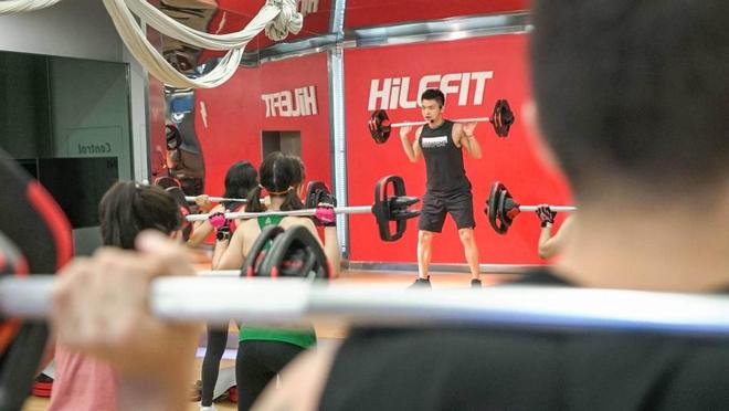 烧光上千万!欠薪闭店、实控人被抓上海又一知名健身房人去楼空(图16)