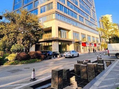 九游体育：鑫湾甲邸售楼处电话楼盘详情-最新价格-户型图-容积率@2026(图2)