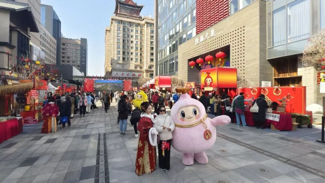 九游体育网站：不拼性价比只认“情价比”情绪经济为何越来越火(图3)