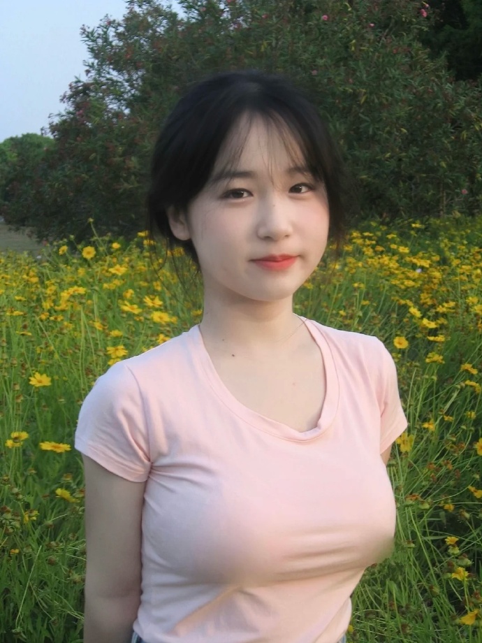 人人操人人肉-操肉V(图1)